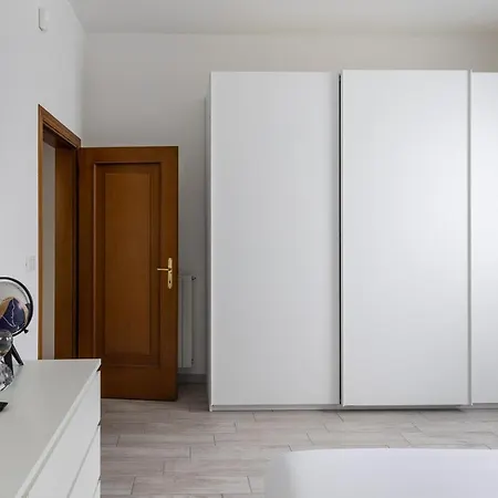 Modern In By Wonderful Italy 아파트 *